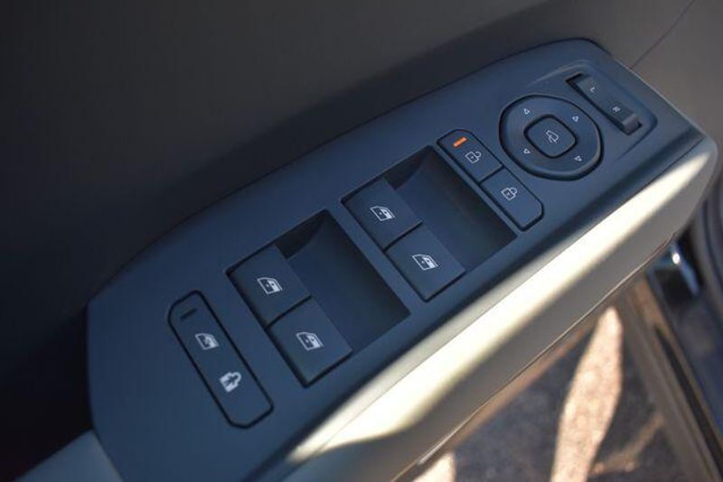 New 2026 Kia EV9 WindImage 26