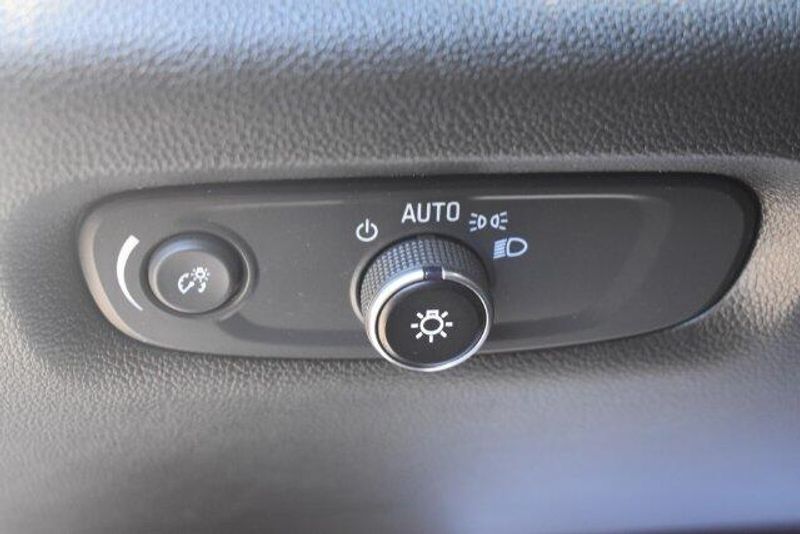 Used 2022 Chevrolet Traverse LT LeatherImage 24