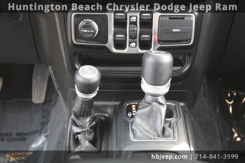 2021 Jeep Wrangler Unlimited IslanderImage 17