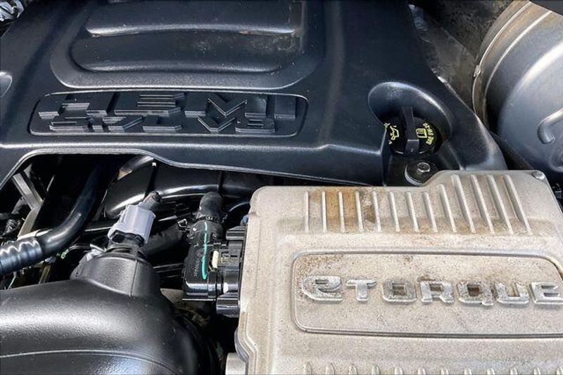Used 2021 RAM 1500 LimitedImage 32