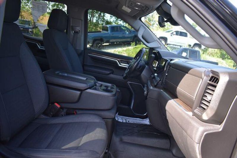 Used 2022 Chevrolet Silverado 1500 LTImage 14