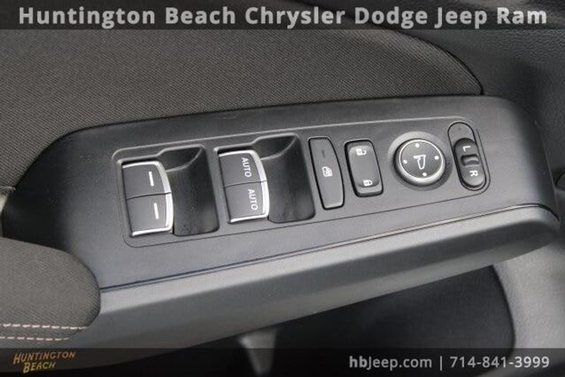 2025 Honda Civic LXImage 10