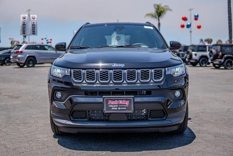 New 2025 Jeep Compass LatitudeImage 2