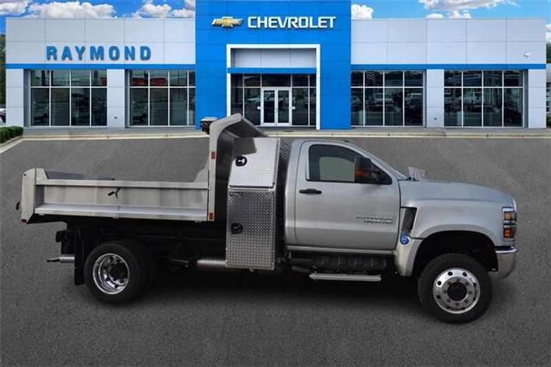 2024 Chevrolet Silverado 4500HD Work TruckImage 2