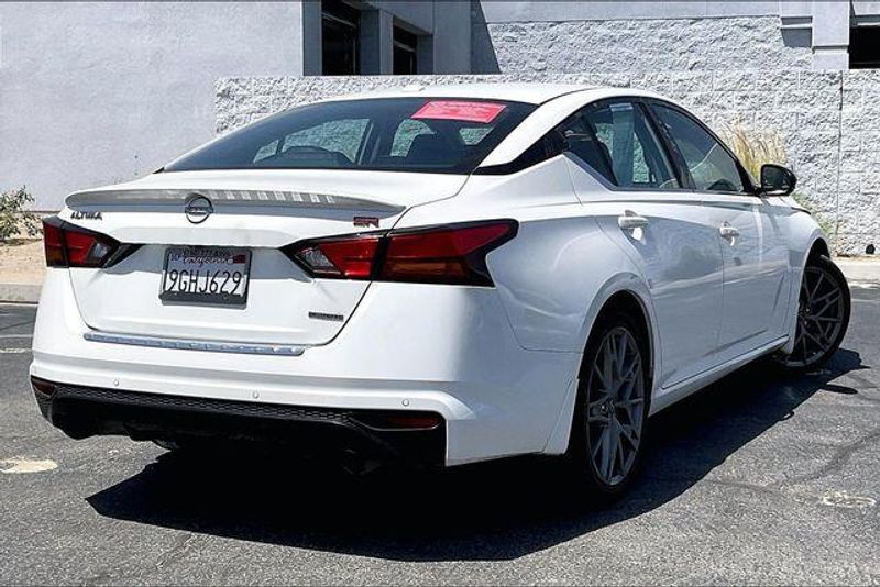 Used 2023 Nissan Altima 2.0 SRImage 13