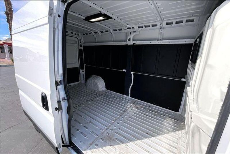 Used 2025 RAM ProMaster 2500 High RoofImage 23