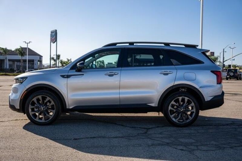 Used 2021 Kia Sorento SX Prestige X-LineImage 4