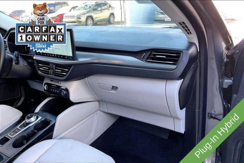 Used 2025 Ford Escape BaseImage 16