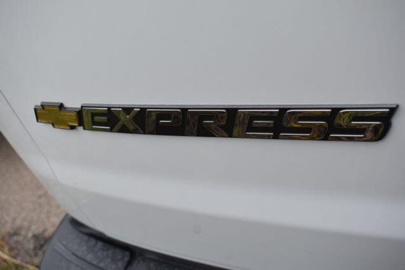 New 2026 Chevrolet Express 2500 Work VanImage 12
