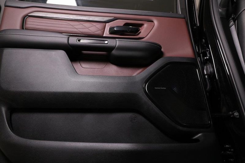 2025 RAM 1500 Limited Crew Cab 4x4 5