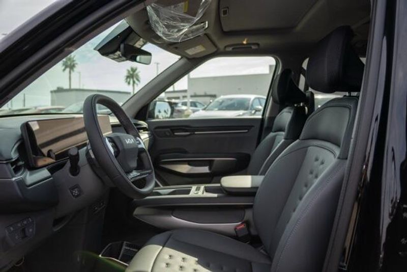 New 2026 Kia EV9 WindImage 10