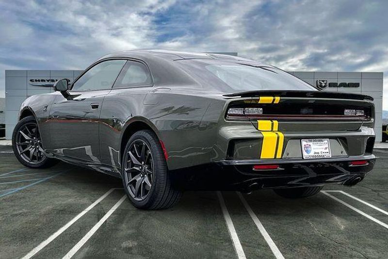 New 2026 Dodge Charger Scat Pack 2-door AwdImage 2