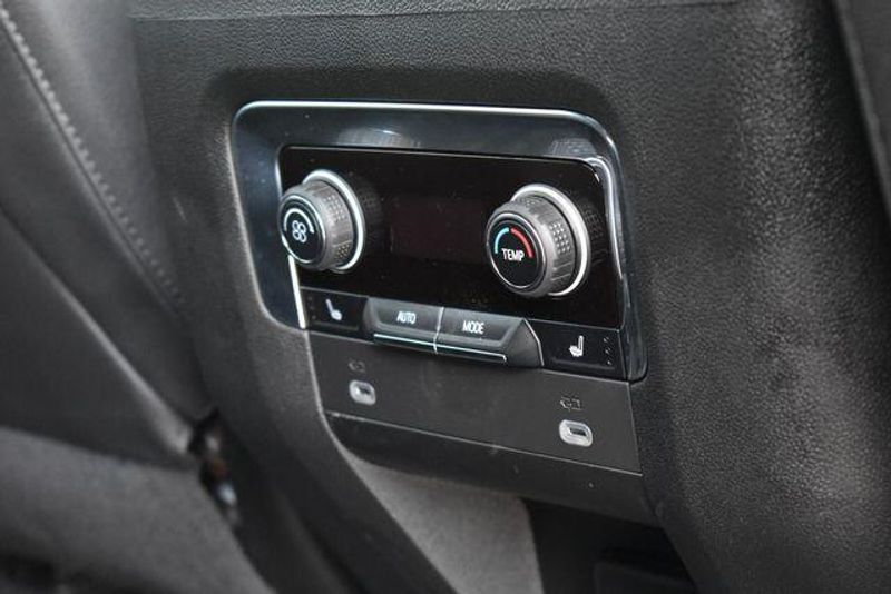 Used 2023 Chevrolet Suburban Z71Image 19