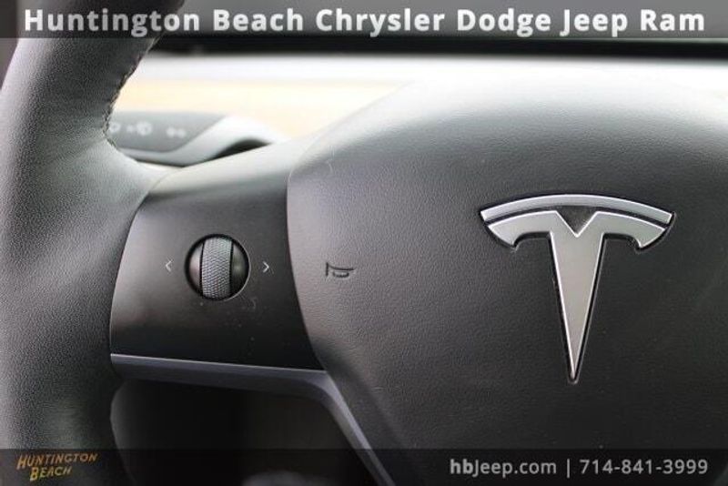 2023 Tesla Model 3 BaseImage 15
