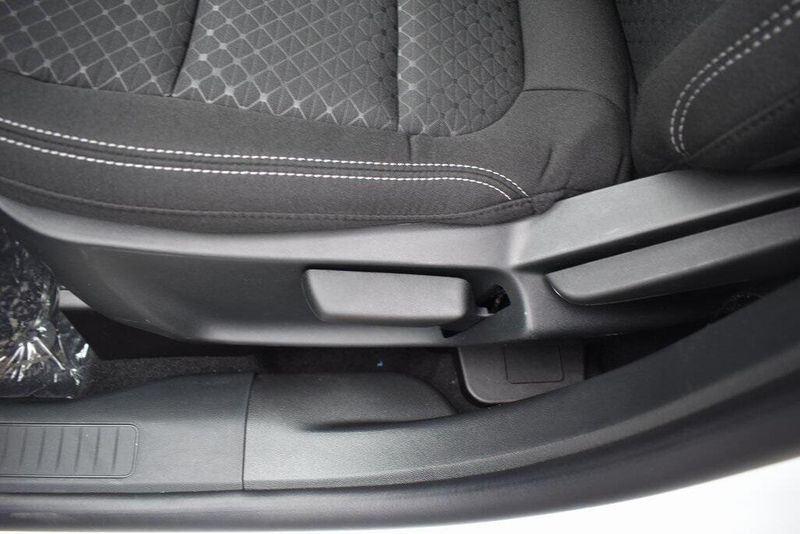 New 2025 Ford Escape ActiveImage 15
