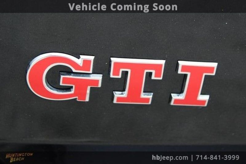 2018 Volkswagen Golf GTI 2.0T SEImage 9