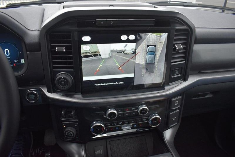 2025 Ford F-150 LariatImage 28