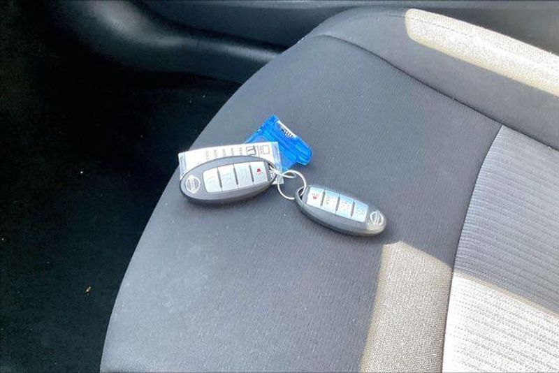 Used 2023 Nissan Sentra SVImage 11