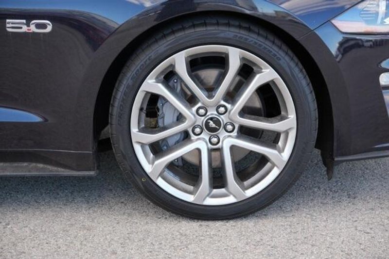 Used 2022 Ford Mustang GT PremiumImage 9