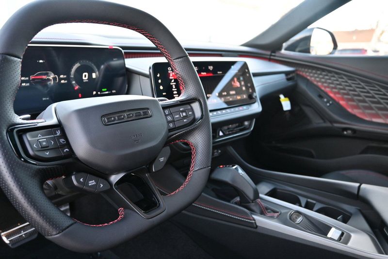 2024 Dodge Charger Daytona R/TImage 35