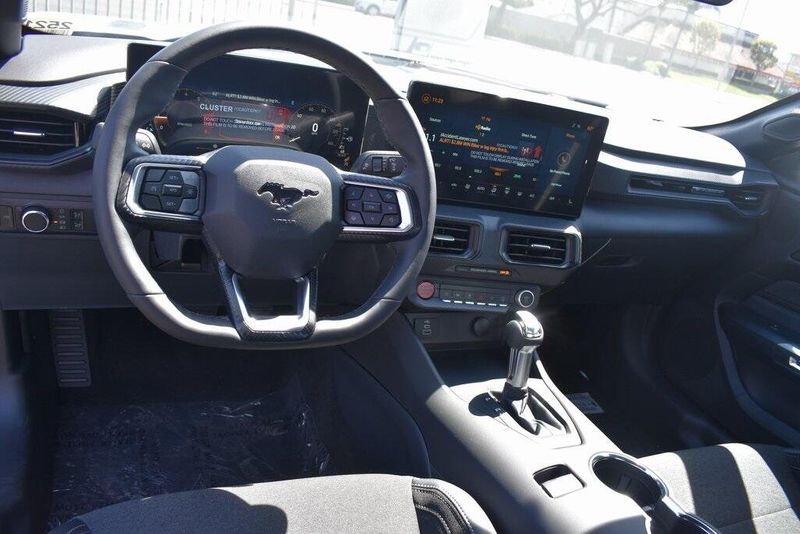 New 2025 Ford Mustang EcoBoostImage 7