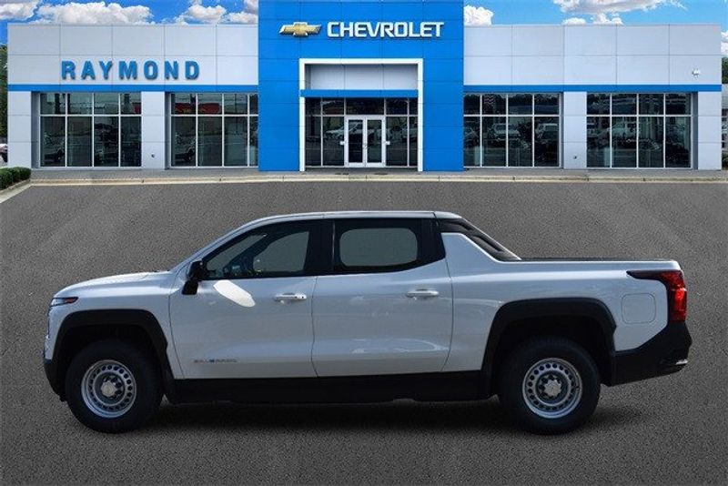 2024 Chevrolet Silverado EV Work TruckImage 8