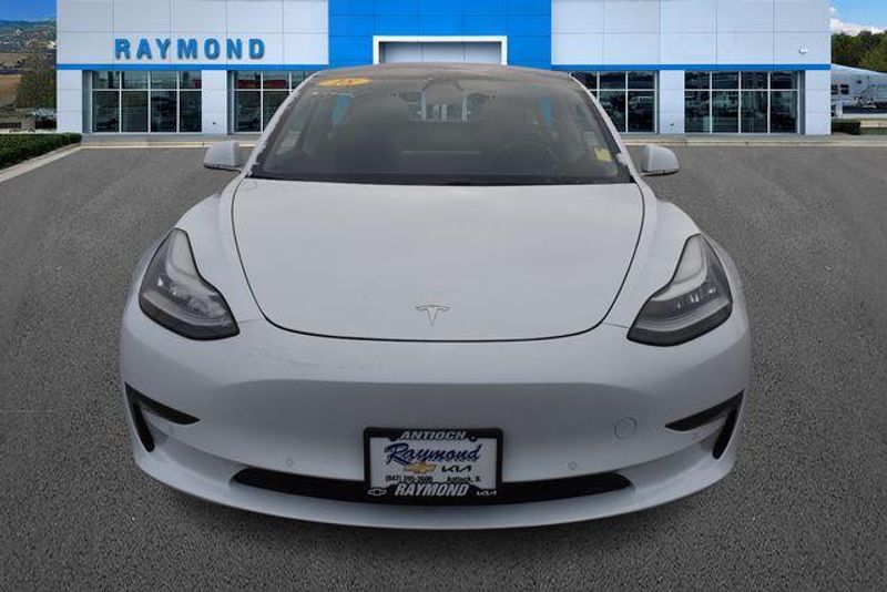 Used 2018 Tesla Model 3 Long RangeImage 9