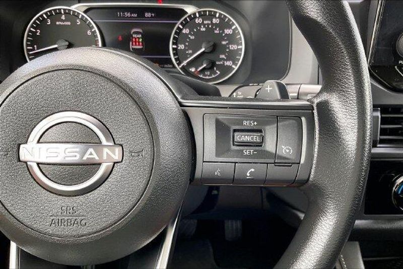 Used 2025 Nissan Pathfinder SImage 19