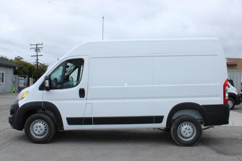 2025 RAM ProMaster 1500 High Roof 136 WBImage 10