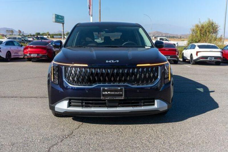 New 2026 Kia Carnival Hybrid LXSImage 2