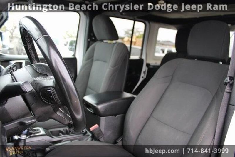 2022 Jeep Wrangler Unlimited Sport SImage 28