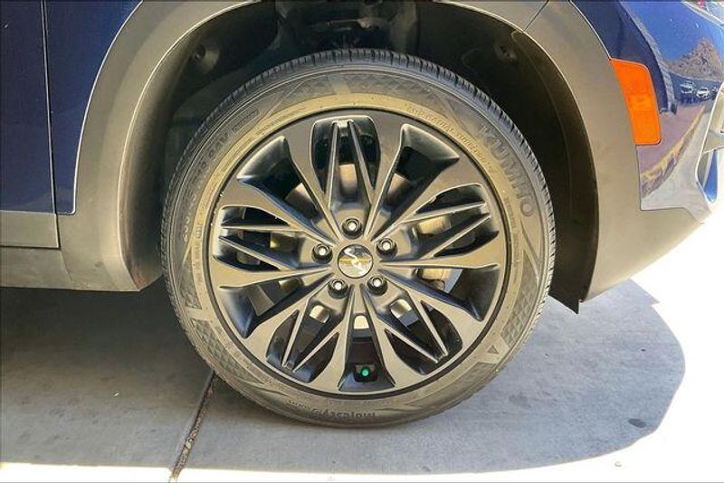 Used 2023 Kia Seltos NightfallImage 8