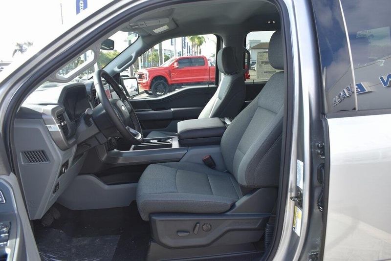 2025 Ford F-150 XLTImage 15