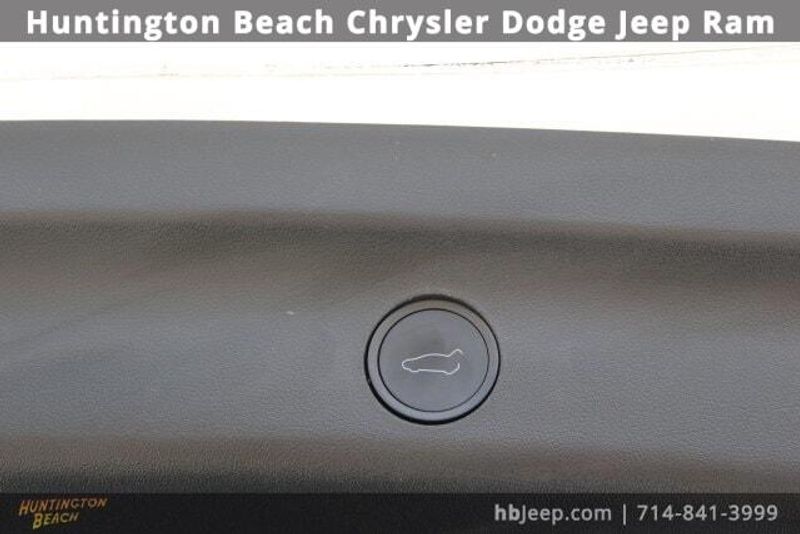 2023 Tesla Model Y Long RangeImage 42