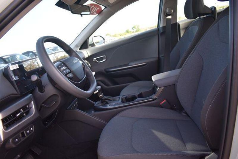 New 2026 Kia K4 LXSImage 19