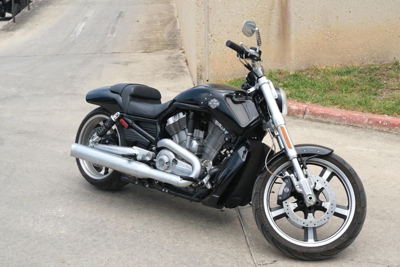 2013 HARLEY VROD MUSCLE BLACK 