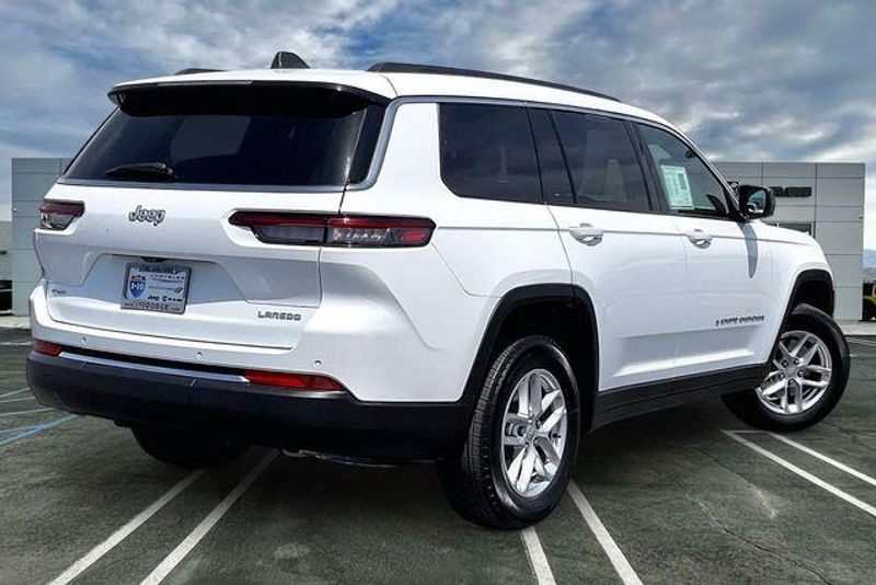 Used 2025 Jeep Grand Cherokee L LaredoImage 13