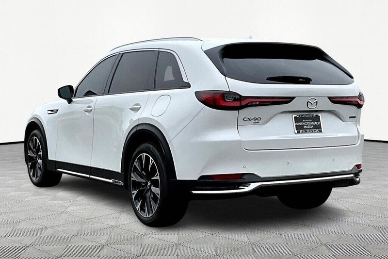 2024 Mazda CX-90 PHEV PremiumImage 8