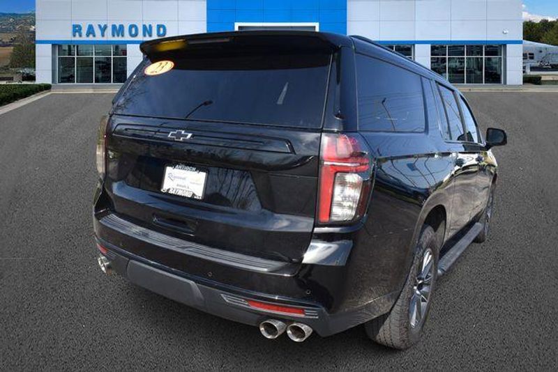 Used 2023 Chevrolet Suburban Z71Image 3