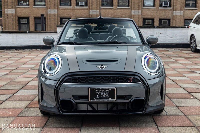 2022 MINI Convertible Cooper SImage 8