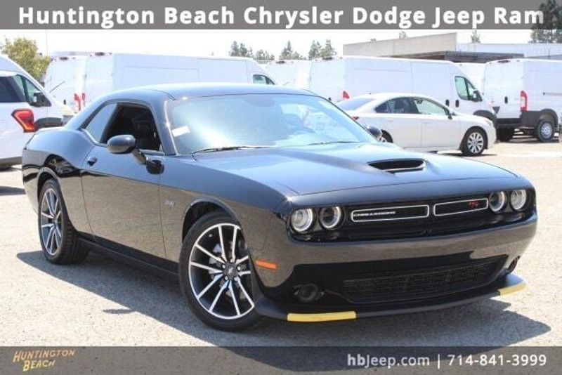 2023 Dodge Challenger R/TImage 1