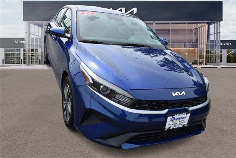 2024 Kia Forte LXSImage 10