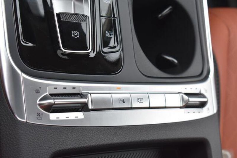 New 2026 Kia Carnival Hybrid SXImage 30