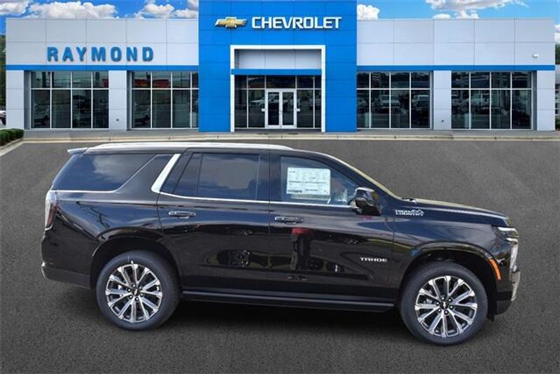 New 2026 Chevrolet Tahoe High CountryImage 2