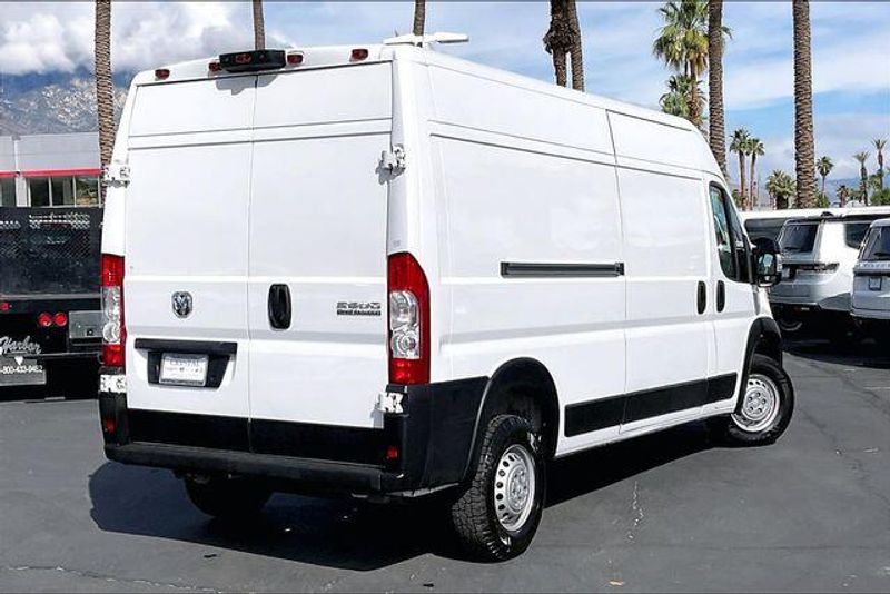 Used 2025 RAM ProMaster 2500 High RoofImage 12