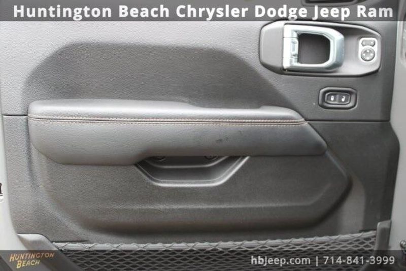 2022 Jeep Wrangler Unlimited Rubicon 392Image 12