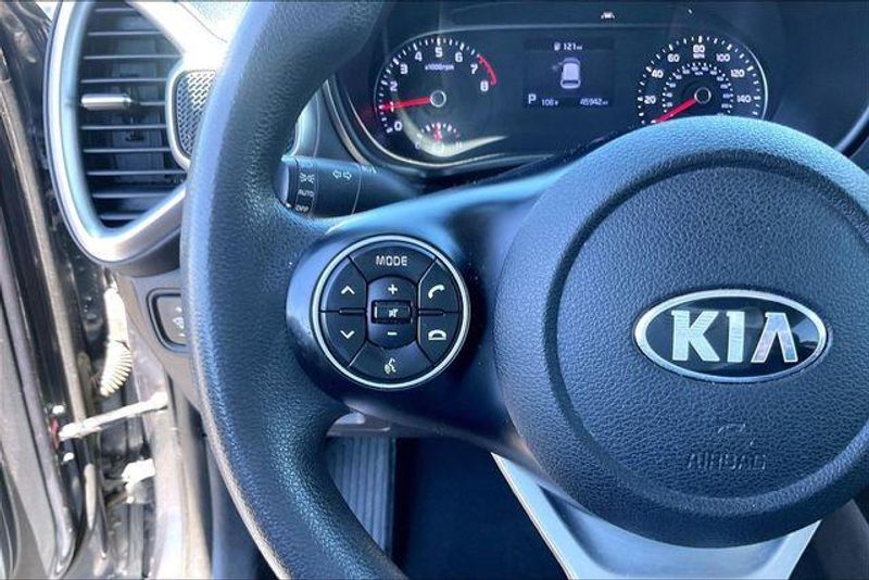 Used 2021 Kia Soul SImage 18