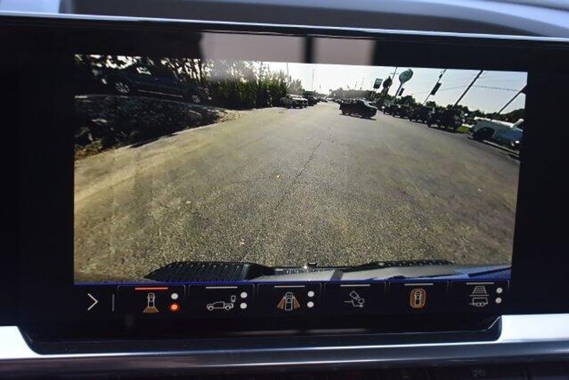 New 2026 Chevrolet Silverado 1500 High CountryImage 36