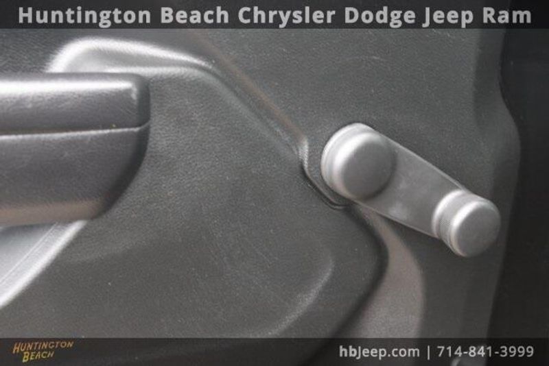 2021 Jeep Wrangler Unlimited WillysImage 11