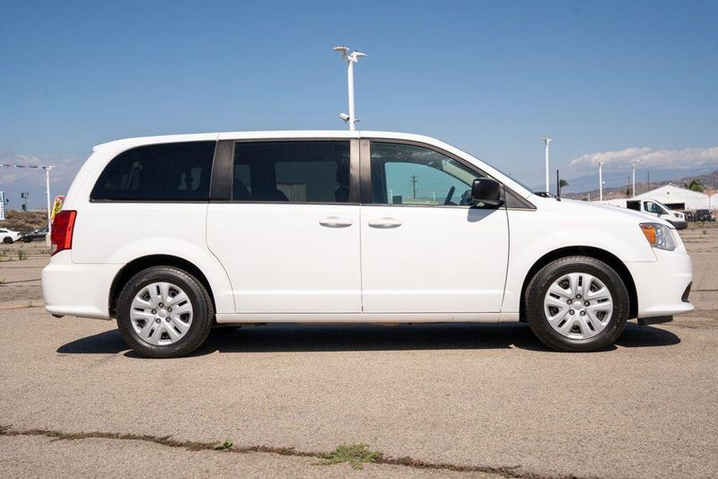 Used 2018 Dodge Grand Caravan SEImage 8
